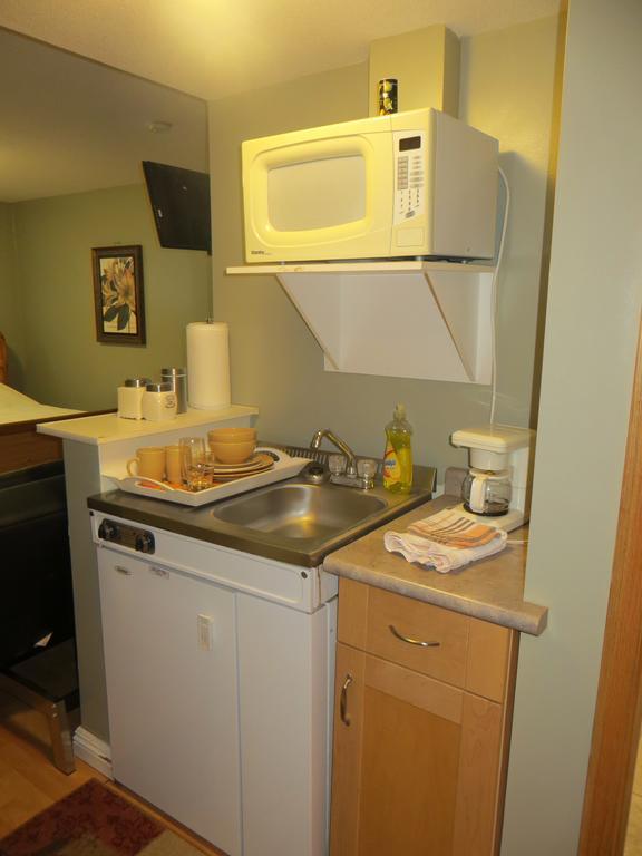 Caruso's Guest house 3*